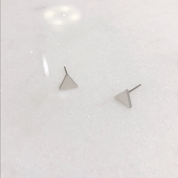 Geometric stud earrings 🔺 - Picture 2 of 9